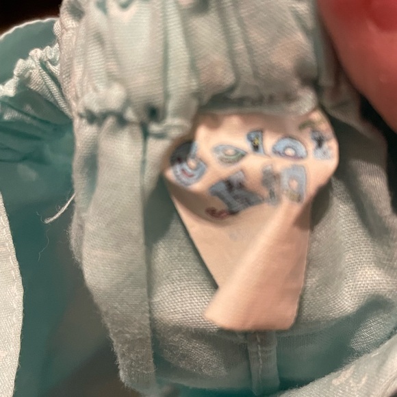 Vintage children’s bibs with chick’s on the front  size 0-6 Mos - Picture 5 of 6